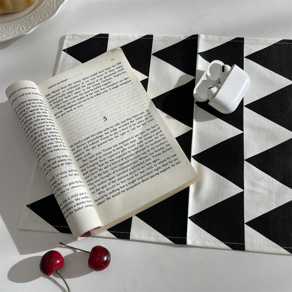 bj250219 New simple black and white geometric placemats, stain-resistant and oil-resistant Western cup MATS, napkins and table MATS for home use Specification drawing