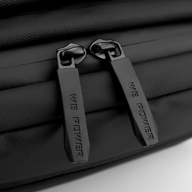 Wepower's new men's magnetic buckle crossbody bag, outdoor single-shoulder bag, chest bag, motorcycle bag, cycling bag and crossbody bag Application Scenario