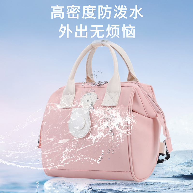 Mummy bag, small crossbody, single-shoulder, hand-carry, baby walking bag, stroller, storage bag, mother and baby bag full figure