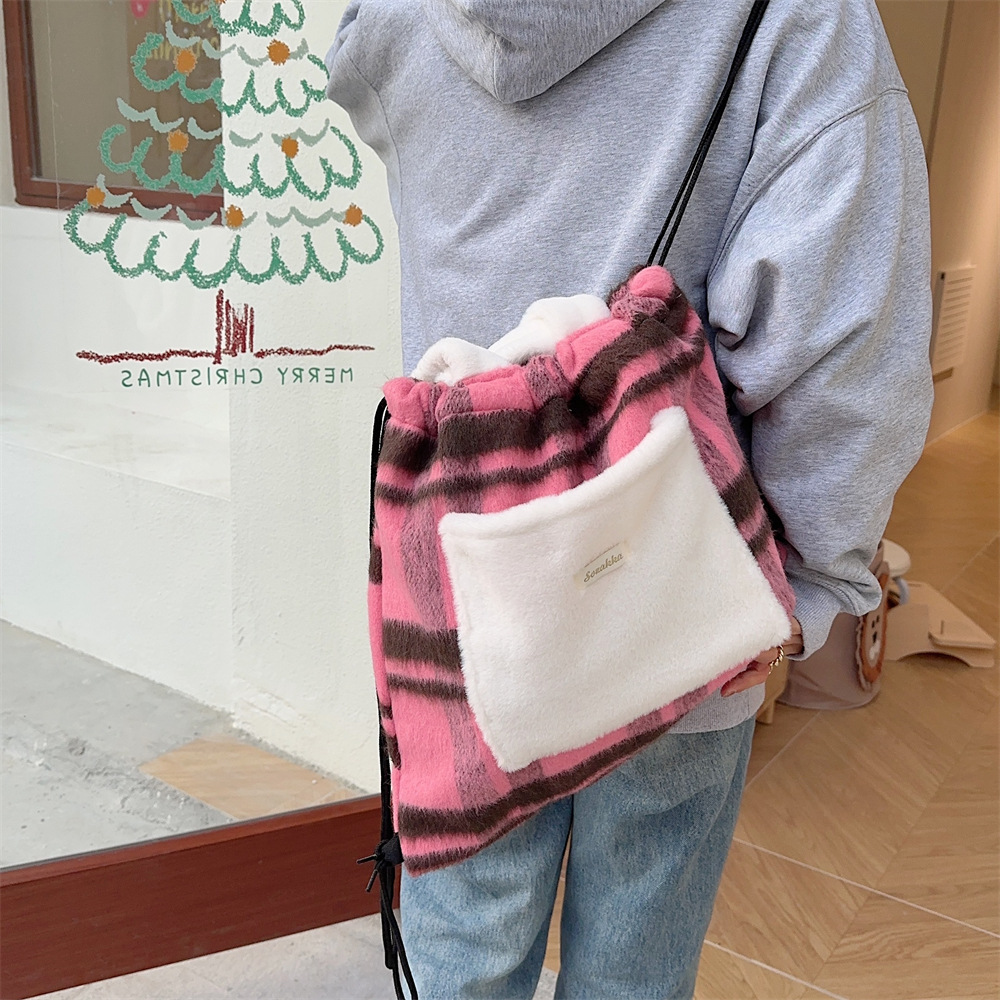 312271 drawstring drawstring backpack, woolen large-capacity schoolbag, student casual single-shoulder backpack, outer pocket for women Application Scenario
