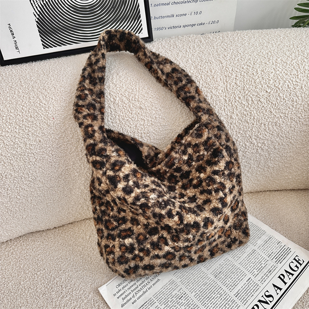 49291 Autumn and Winter new Korean InS-style fashionable sheepskin plush large-capacity single-shoulder bag Leopard print tote bag Specification drawing
