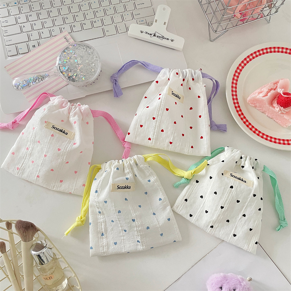 56291 InS-style cute printed heart-shaped storage bag, student sanitary napkin tidying bag, miscellaneous storage cloth bag full figure