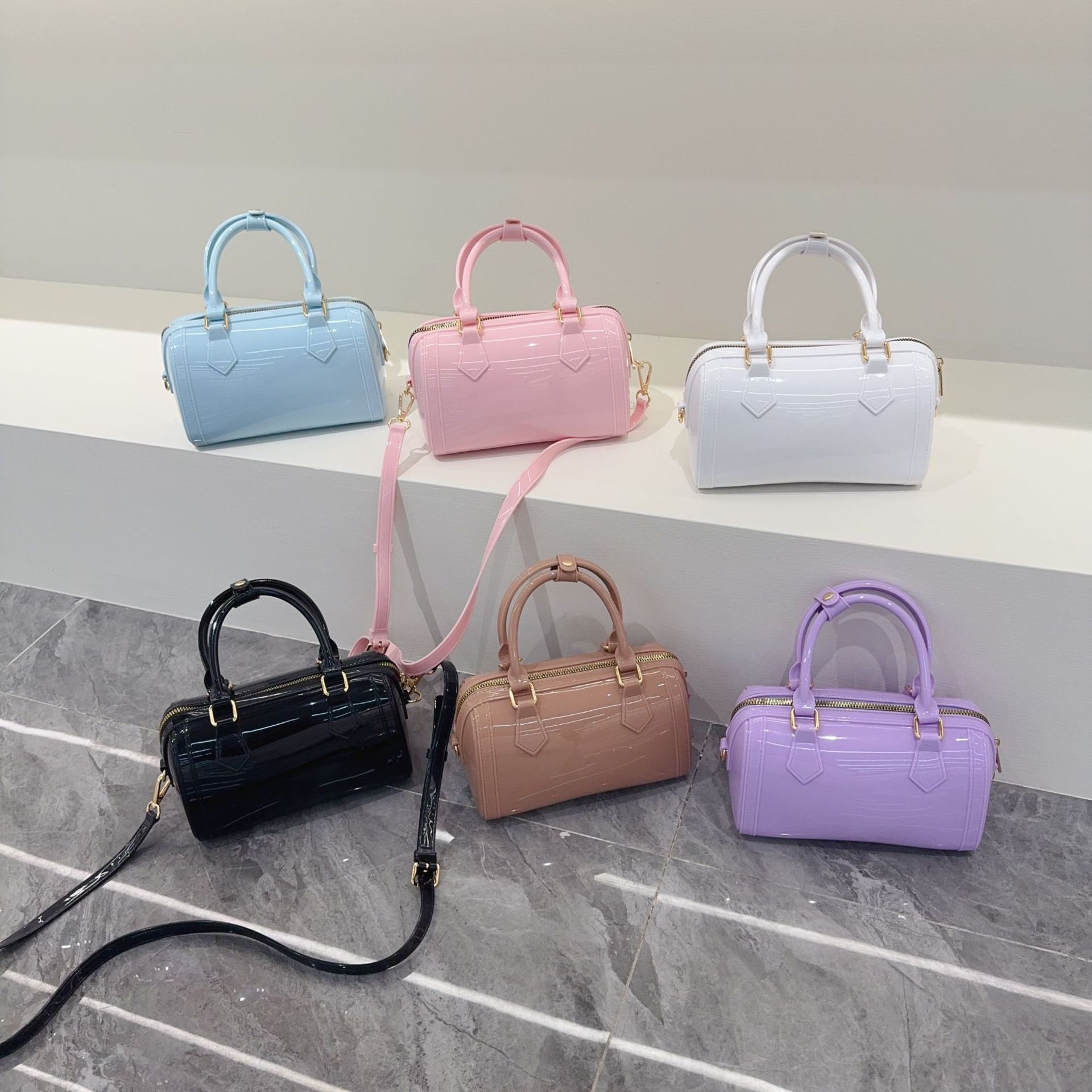 2025 New PVC jelly bag crossbody bag for women, macaron series, high-end candy-colored ladies' handbag full figure