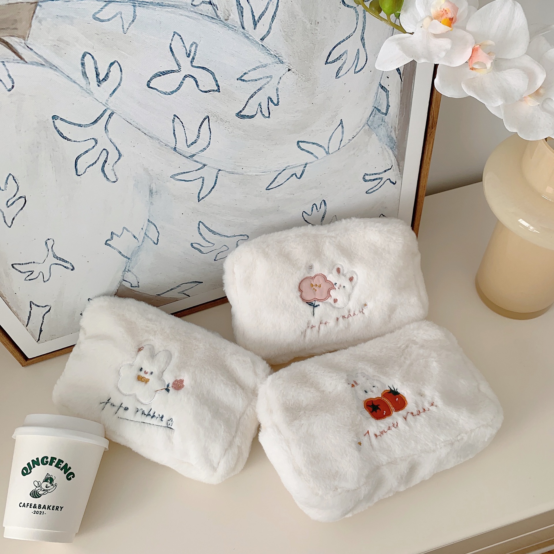 21154 Autumn and Winter plush makeup bag, flower rabbit, cute cartoon embroidered portable bag for women, soft little bag full figure