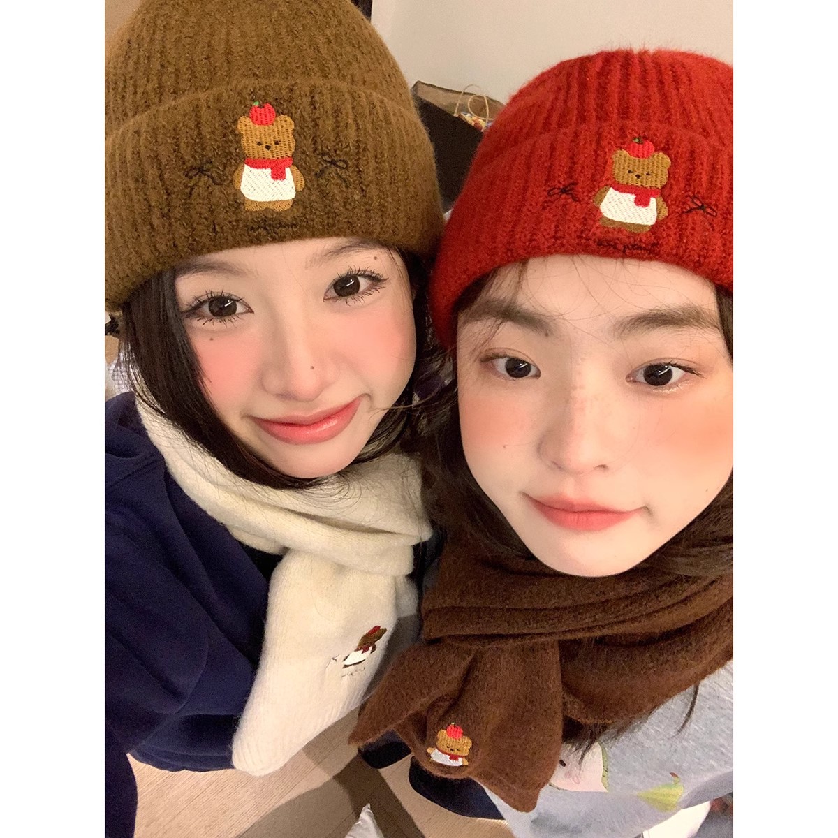 Cute embroidered bear knitted woolen cap, Korean InS-style new autumn and winter face-showing small headscarf cap, anti-freezing and cold-proof full figure