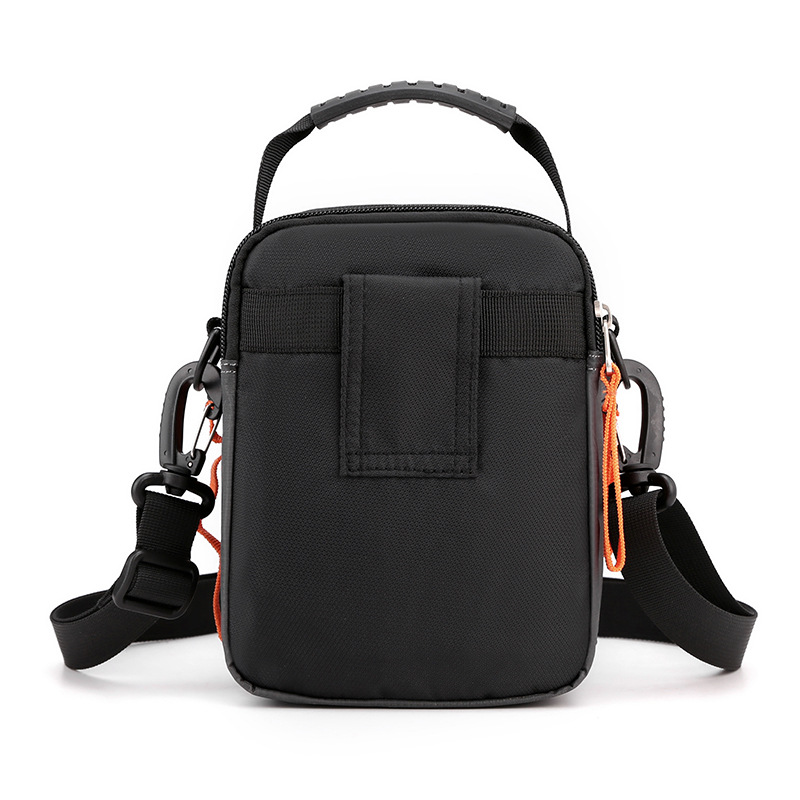 Men's single-shoulder crossbody bag, waterproof and wear-resistant single-shoulder bag, casual sports small bag manufacturer direct sales, Baigou supply Application Scenario