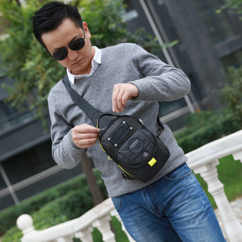 New cross-border men's single-shoulder bag, outdoor cycling bag, travel crossbody bag, commuting multi-pocket chest bag full figure