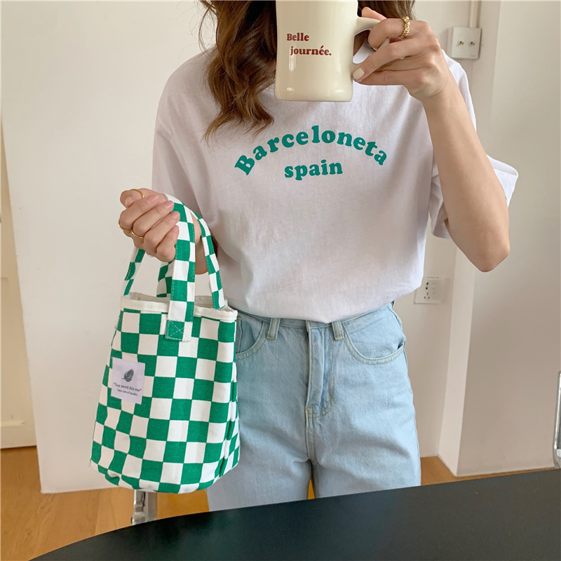 【 In Stock 】18181 checkerboard green checkered canvas bag, school-style commuter single-shoulder bag, retro hand-held tote bag Application Scenario