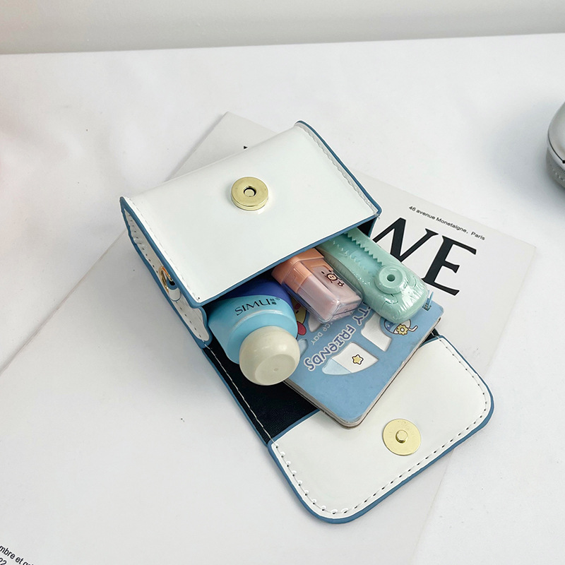 A new 2025 fashionable children's single-shoulder crossbody snack bag, cartoon and cute, a best-selling accessory for girls Application Scenario