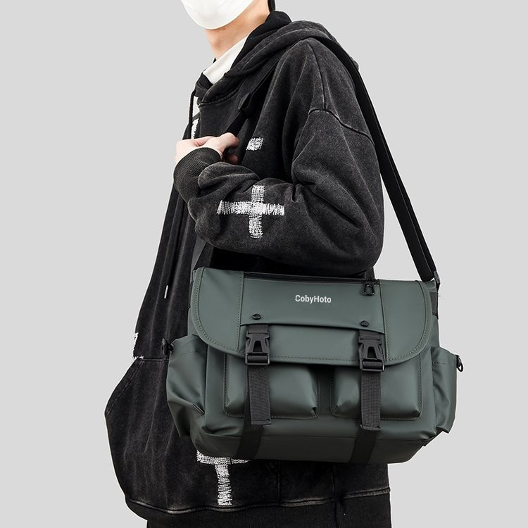 Japanese-style workwear men's bag 2025 new casual men's backpack, large-capacity cycling sports lightweight single-shoulder crossbody bag details Picture