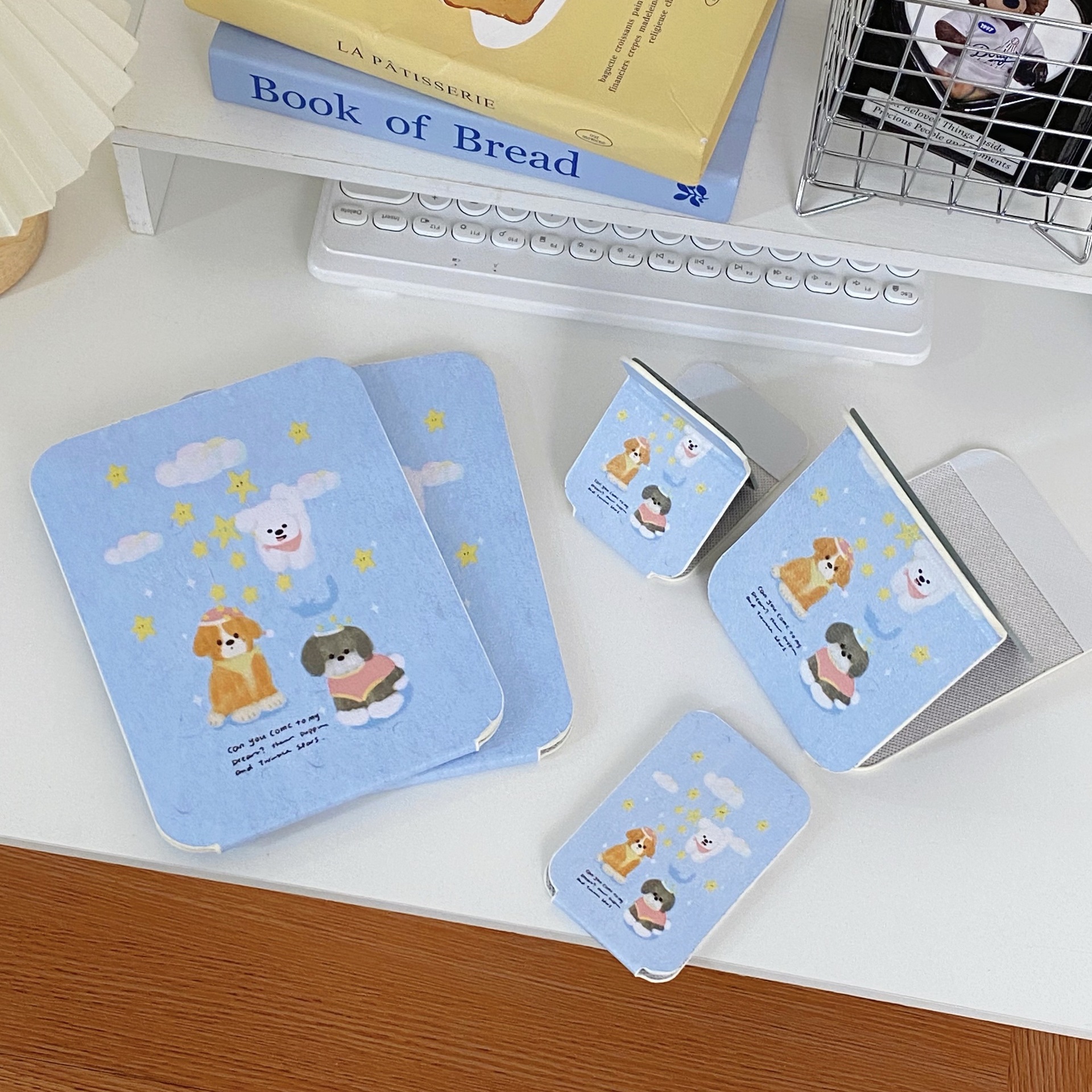Cute cloud dog folding mirror, portable home desktop makeup mirror, bedroom dressing mirror, small portable mirror for girls details Picture