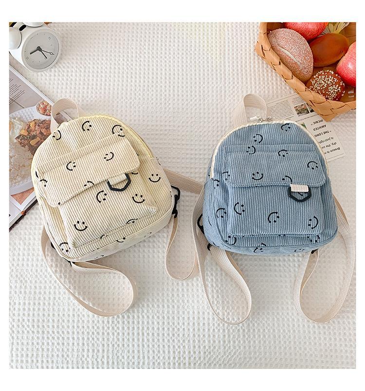 British-style versatile and cute single-shoulder mini crossbody bag 2023 new artistic and casual small bag backpack batch undefined