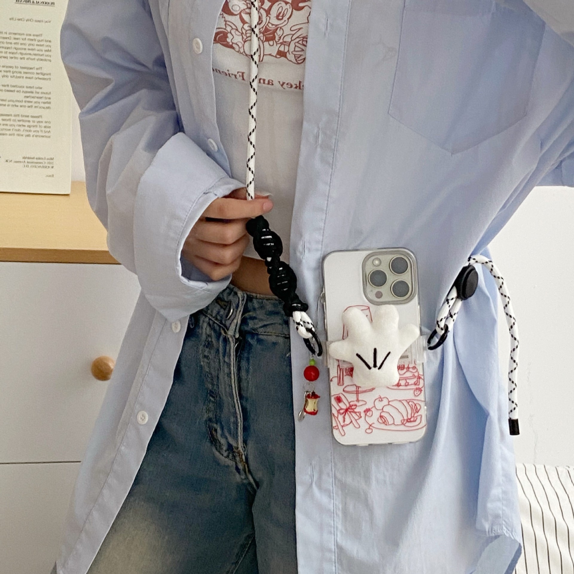Creative Mickey Mouse palm phone back clip cartoon three-dimensional adjustable phone chain decoration portable phone holder lanyard full figure