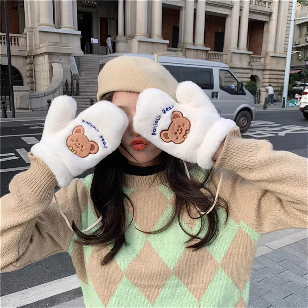 11161 Korean-style cute plush cartoon bear warm gloves, thickened for cycling in winter, practical birthday gift for women details Picture