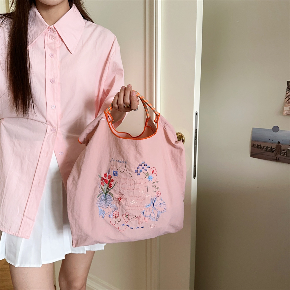 45301 Korean-style fresh and delicate embroidered hand-held Oxford bag, a sweet shopping bag for girls and a handbag for students in class Specification drawing