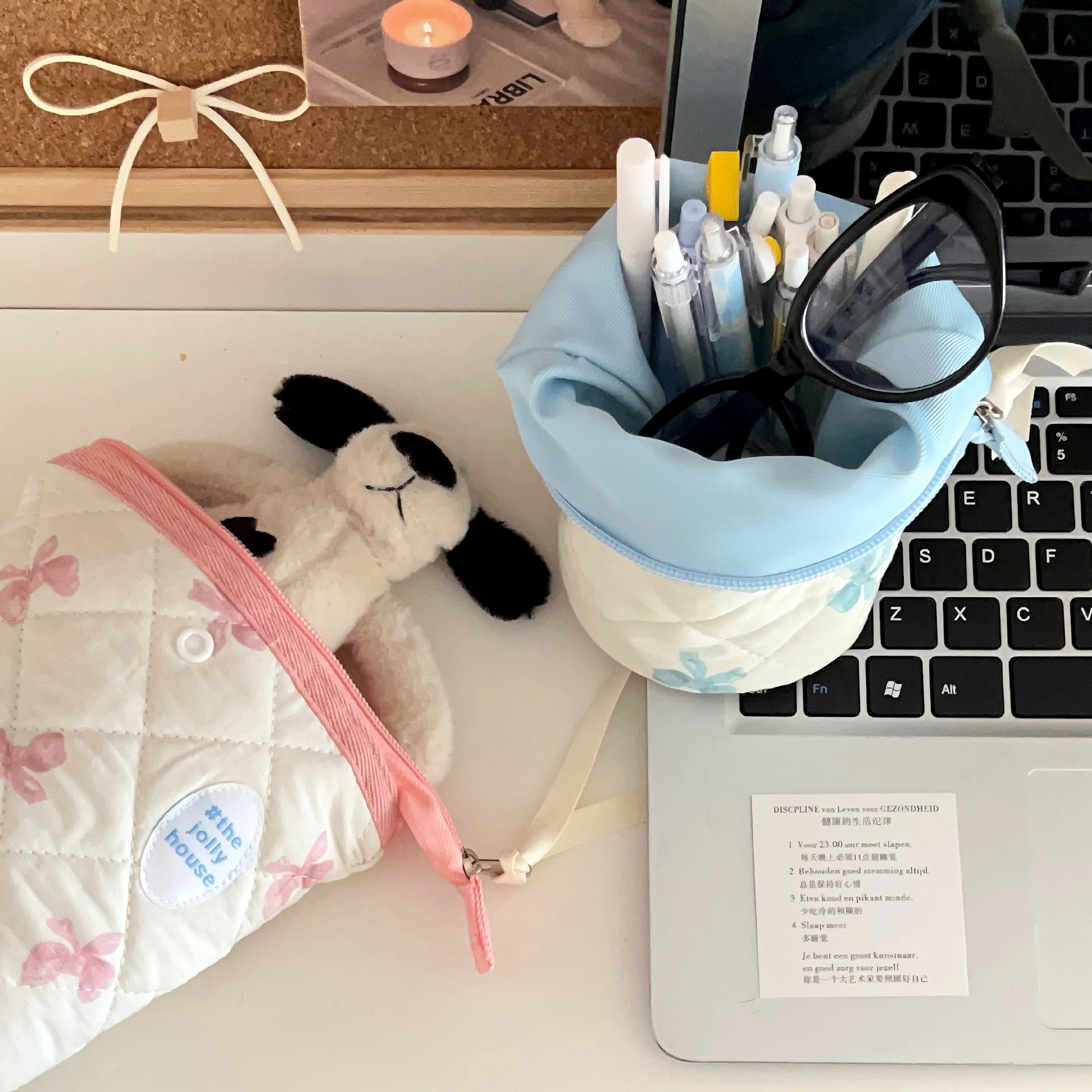 Nai Hu Hu Storage pen case, cute female ins student pencil case, portable large-capacity foldable hand-held stationery bag Item Picture