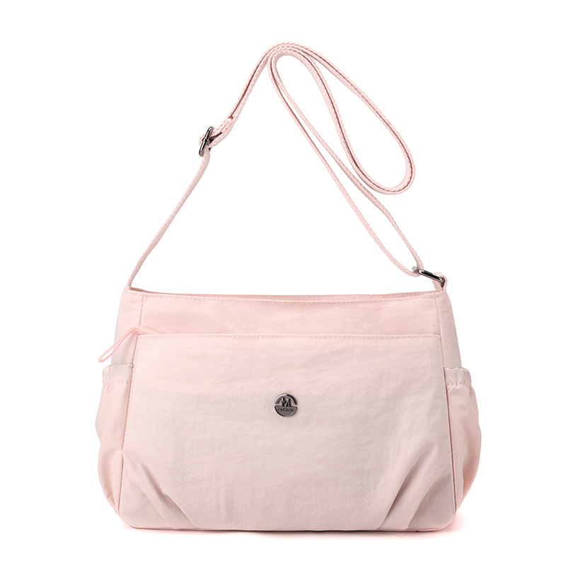 New best-selling nylon fabric outdoor mom bag, large-capacity single-shoulder crossbody bag, casual and versatile women's backpack and luggage Item Picture