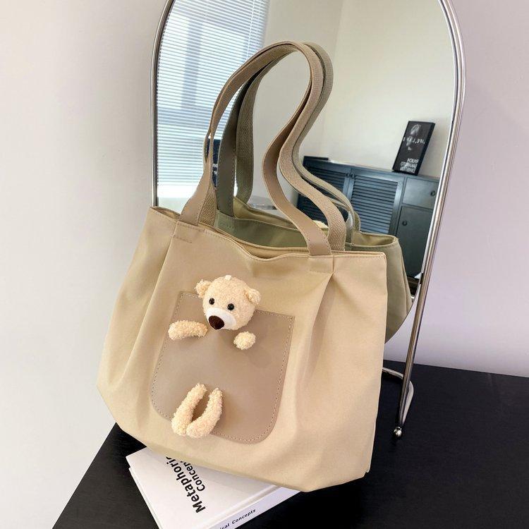 Japanese-style casual large-capacity nylon single-shoulder bear girls' bag, new autumn and winter crossbody bag, cute girl tote bag undefined