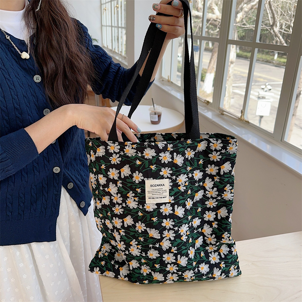 43204 Spring/Summer Fresh and simple three-dimensional Daisy single-shoulder canvas bag, shopping bag for shopping, school bag and commuting bag full figure