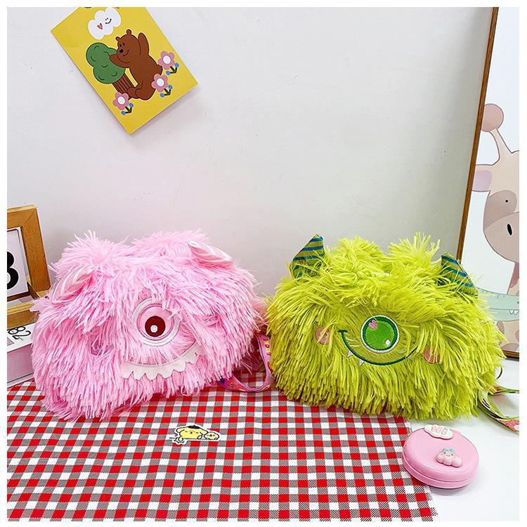 2024 New style of cute Korean plush single-shoulder crossbody bag with a girlish heart and cartoon monsters. Children's crossbody bag undefined