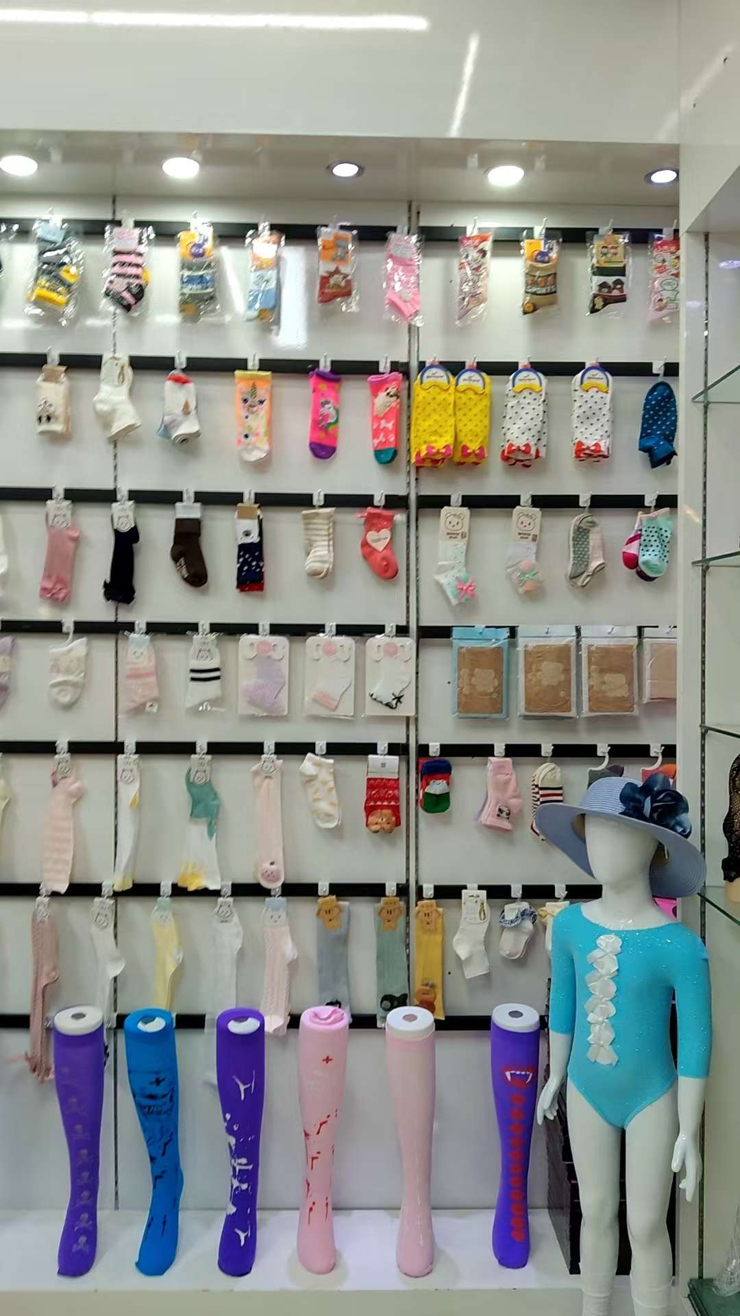 Yiwu Haoxin Clothing describe pic - 1