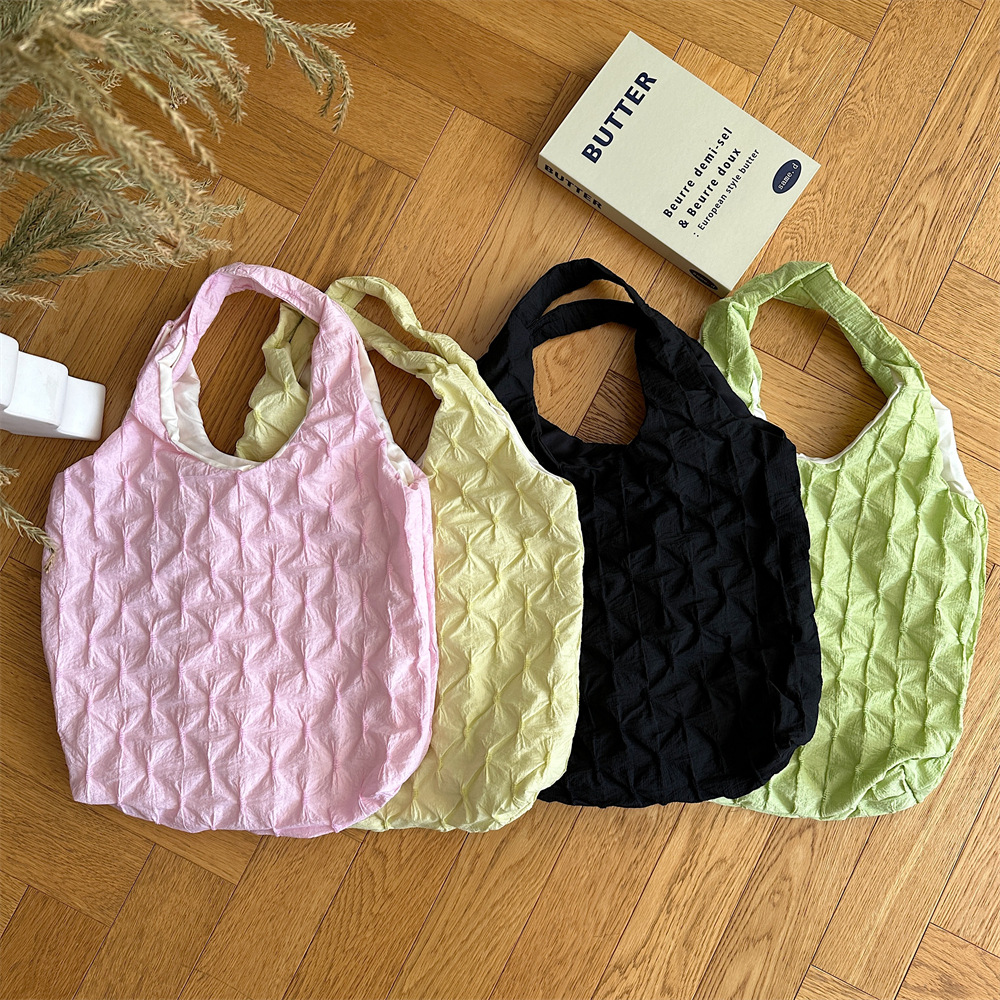 45151 Korean ins pleated bubble checkered single-shoulder tote bag, women's work shopping bag, large capacity handbag details Picture
