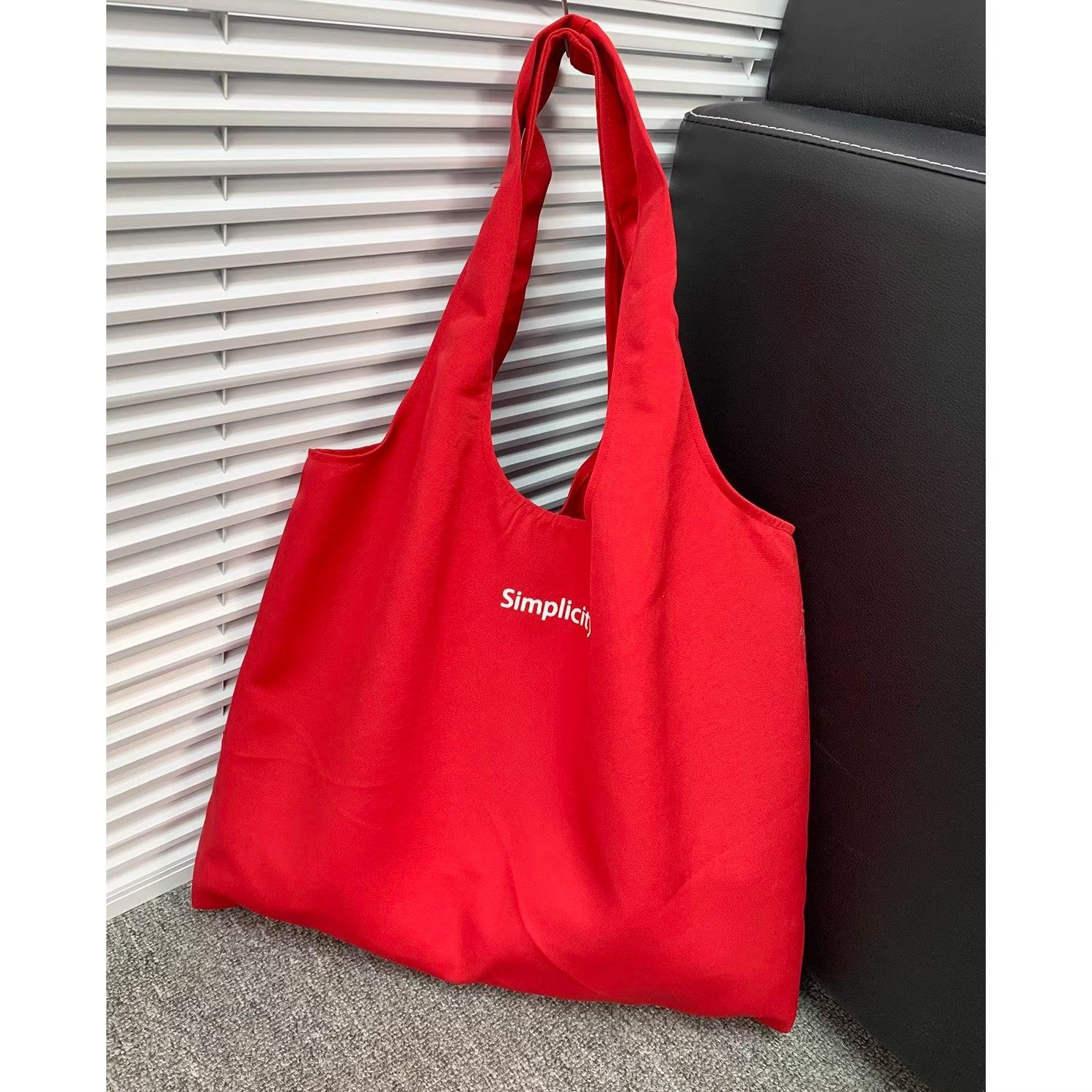 Letter casual handbag, women's Korean style simple ins large capacity tote bag, nylon canvas bag, shoulder bag Application Scenario