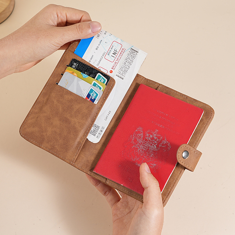 Ailun's new anti-magnetic RFID travel passport holder and leather Amazon passport case for foreign trade supply details Picture