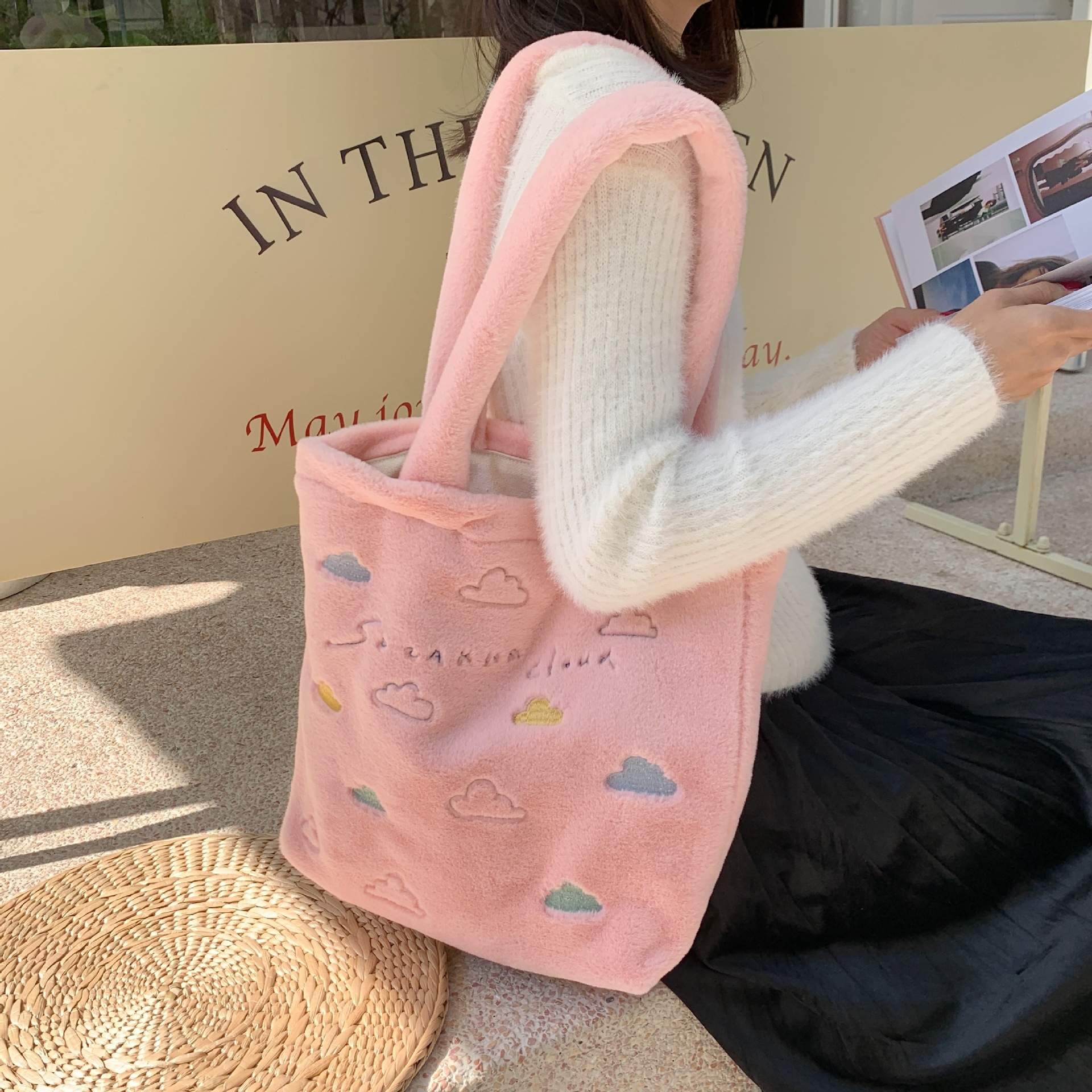 210161 Japanese-style ins plush embroidered little cloud single-shoulder bag, cute student class bag, large-capacity canvas bag details Picture