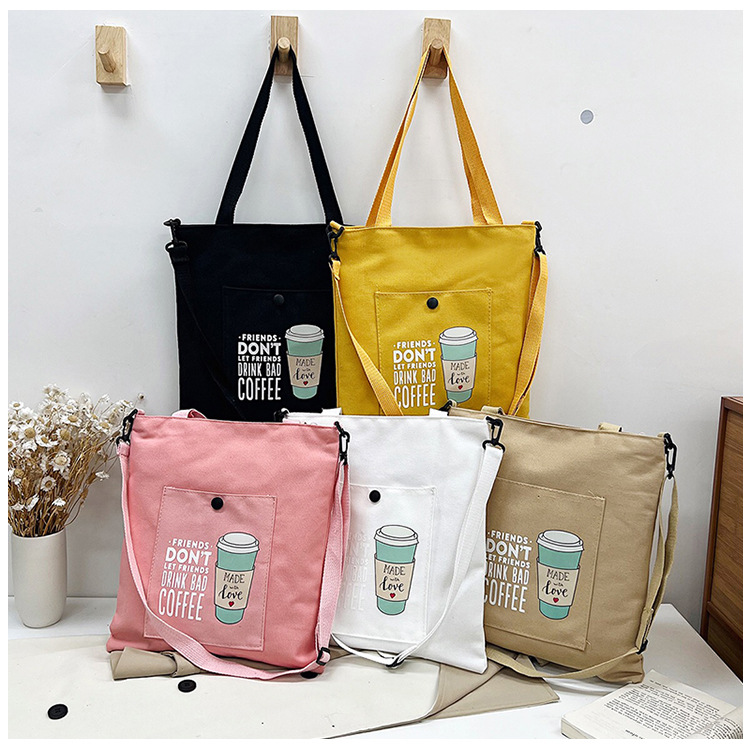 The new Korean Haraju-style single-shoulder bag is a bestseller. It features a unique printed fashion handbag and a simple and casual canvas tutorial bag full figure