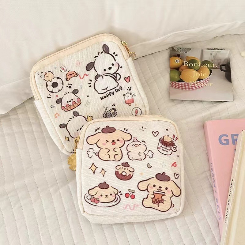 The new small bag for storing sanitary napkins, tampons and sanitary napkins is suitable for students to carry around. It has a large capacity for storing sanitary napkins details Picture