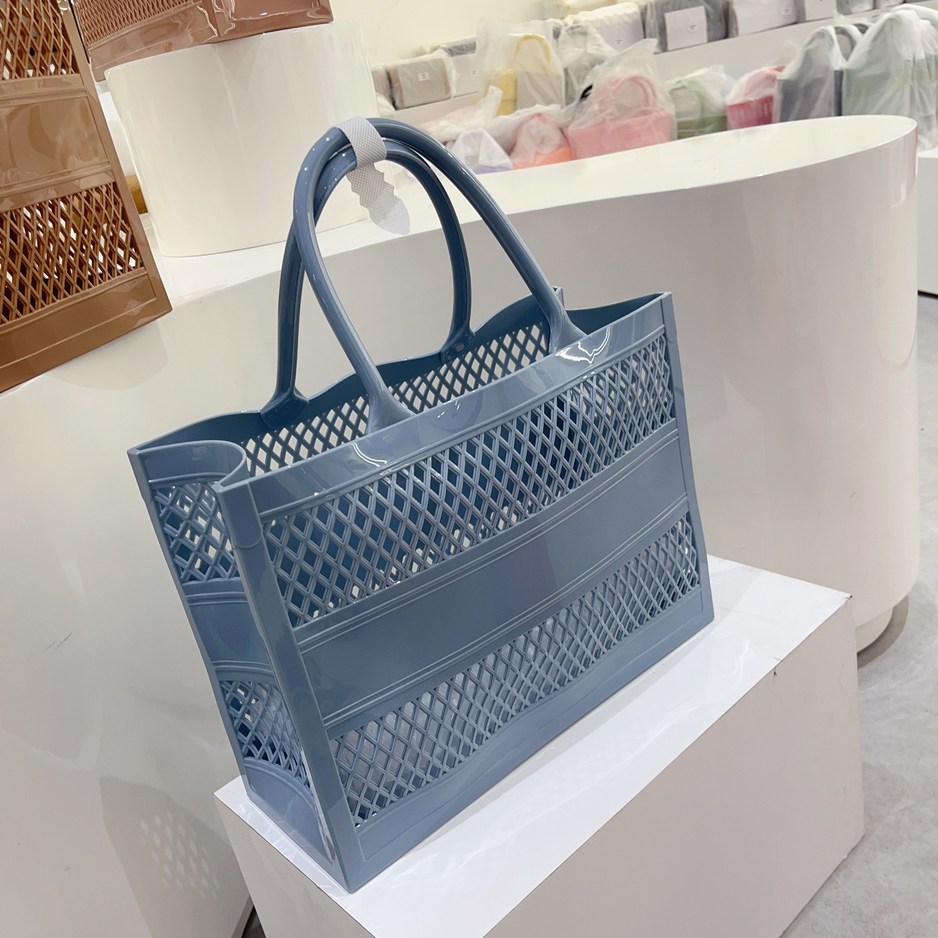 2025 Summer New shopping basket hand-held jelly bag, super large capacity basket storage basket, enlarged hollowed-out beach bag details Picture