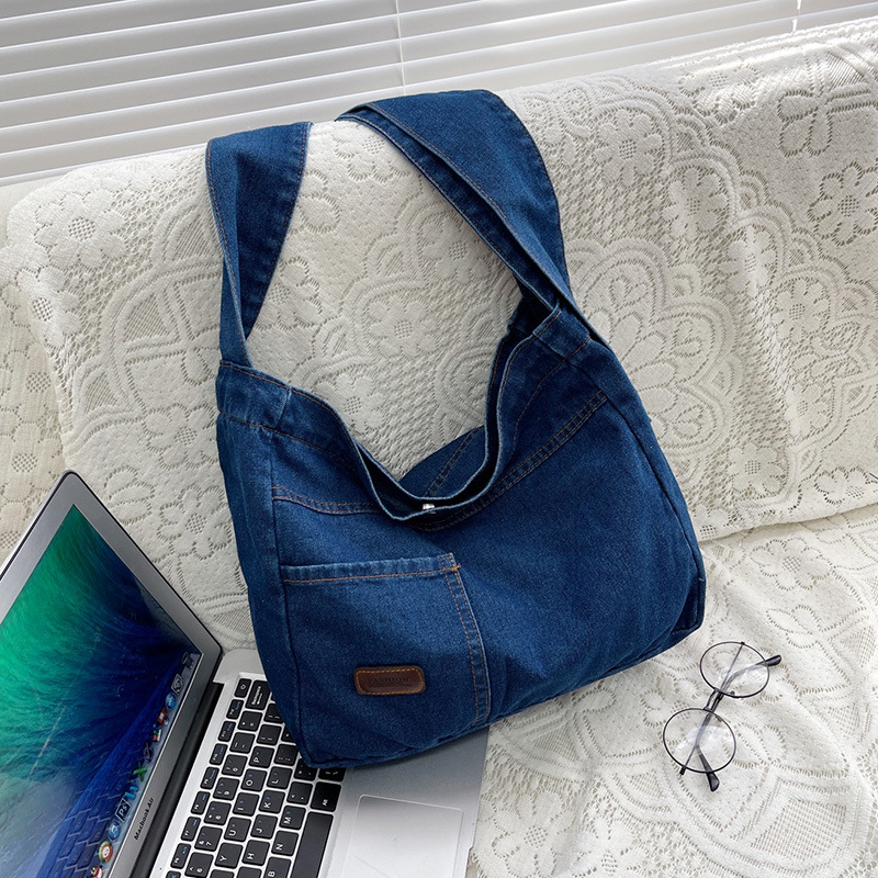 Korean ins denim canvas single-shoulder bag for women, large capacity, simple and versatile shopping bag, college student class crossbody bag Application Scenario