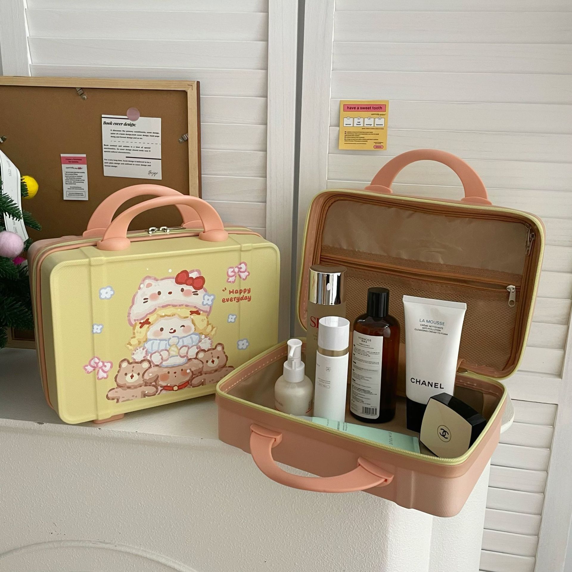2024 New style carry-on suitcase Cartoon cat makeup bag, large-capacity portable cartoon cosmetics storage box for women Specification drawing