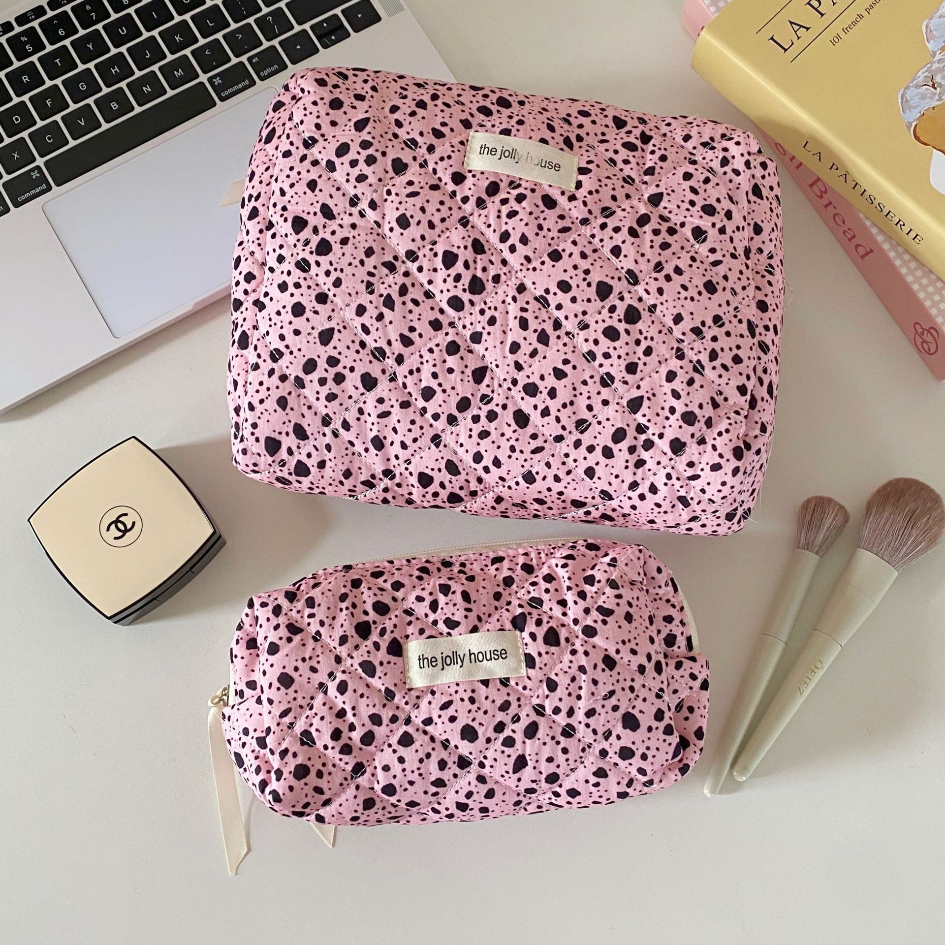 2024 New ink-splashing hand-held makeup bag for women, large-capacity Instagram, travel, skin care and cosmetics storage bag Specification drawing