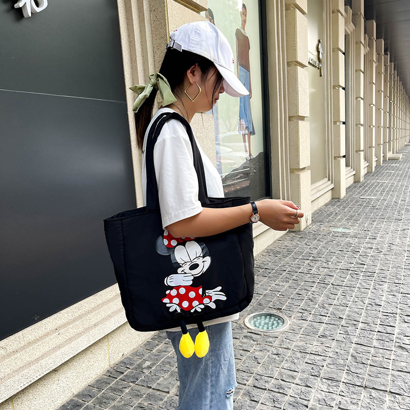 2021 New canvas bag for women, ins cartoon Mickey Mouse, single-shoulder student hand-held shopping bag, large capacity tote bag details Picture