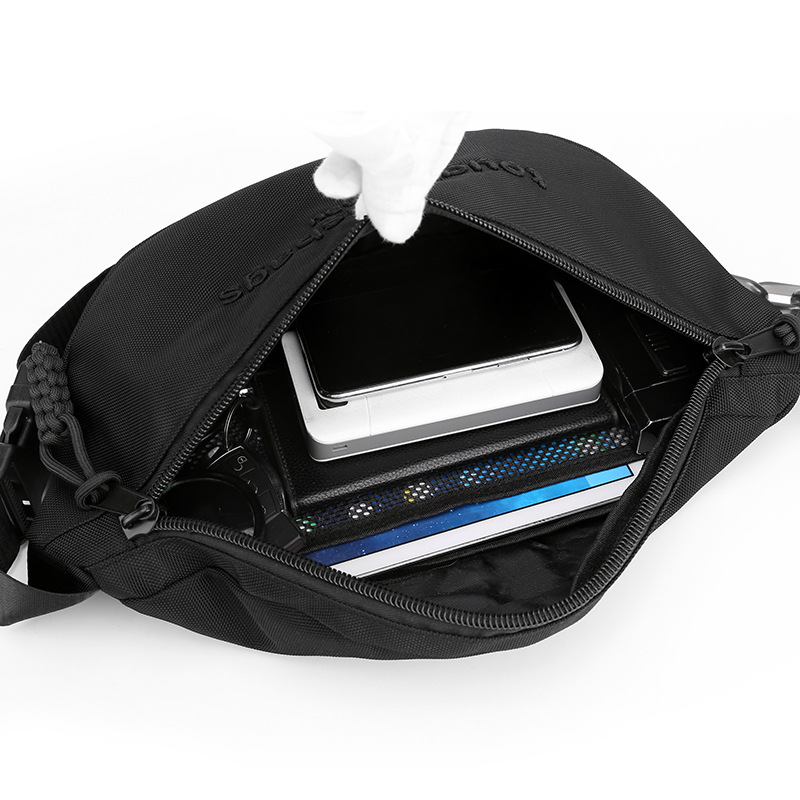 New Korean-style crossbody bags, large-capacity portable backpacks, multi-functional waterproof single-shoulder bags, and outdoor sports chest bags are available for shipment Item Picture