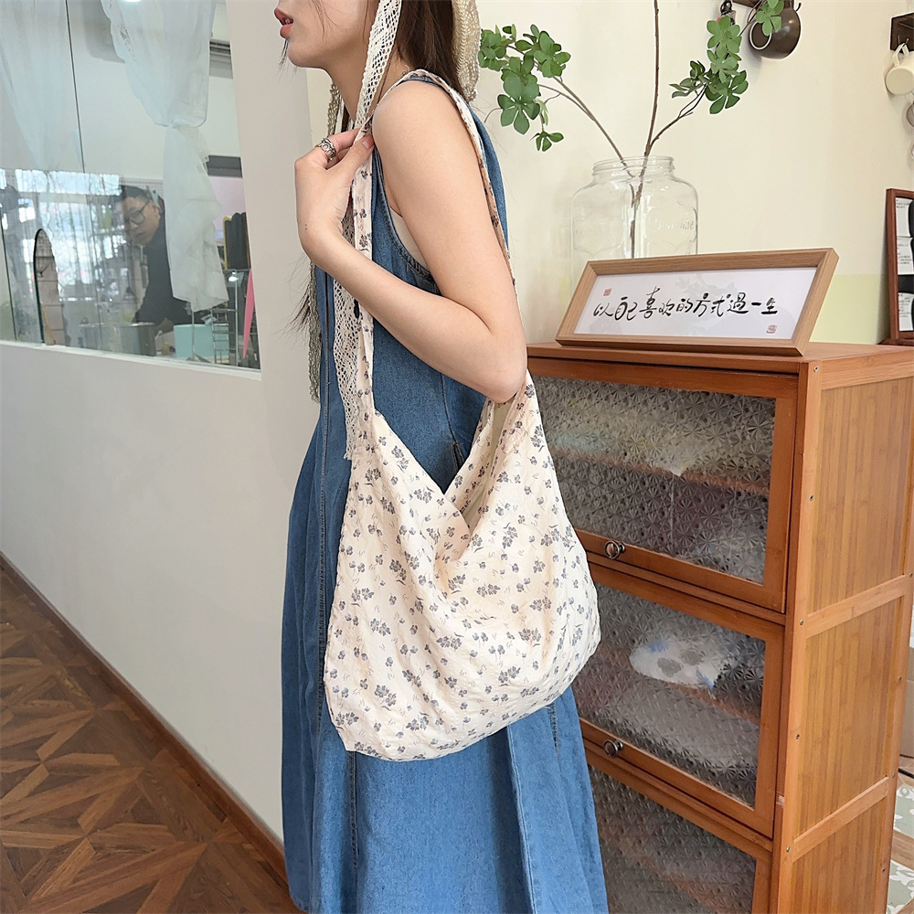 45132 Summer Floral print bag, women's fashion canvas bag, large capacity crossbody bag, work commute, armpit single-shoulder full figure