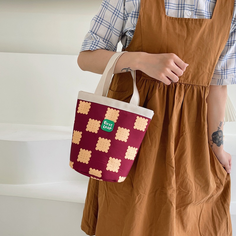 Korean original InS-style cute cookie bucket bag, high appearance level, mommy bag for going out, fresh and cute girl handbag full figure