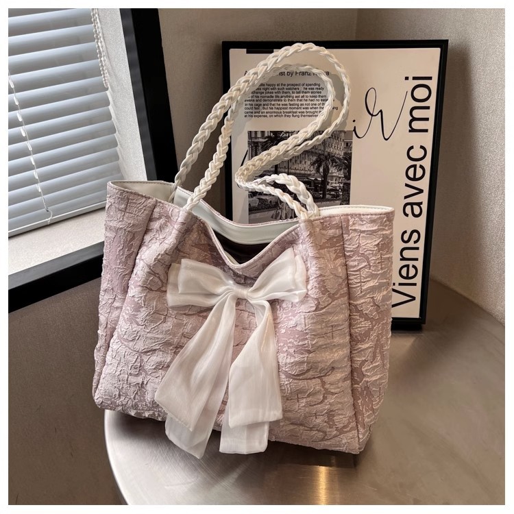 Large-capacity bow bag for women, 2023 new trendy, fashionable and sweet single-shoulder bag, student commuting tote bag full figure