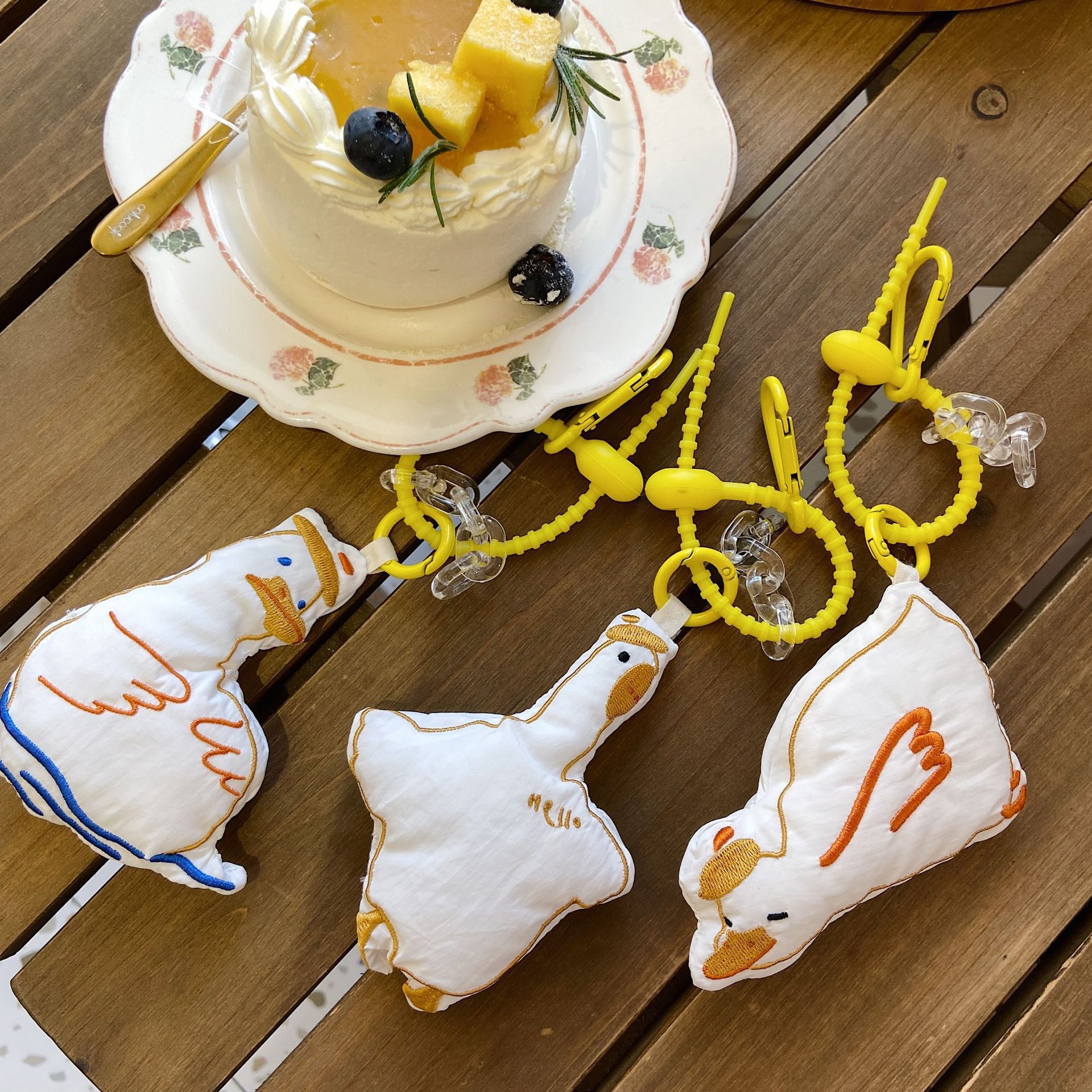 22182 Cute and soft big white Duck Pendant, Oil Duck Keychain, ins schoolbag pendant, versatile doll pendant full figure
