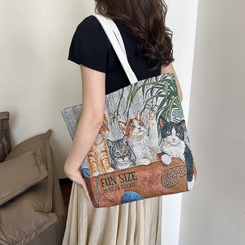Cross-border autumn new retro orange cat, high appearance level embroidery, double-sided out, large capacity zipper single-shoulder handbag details Picture