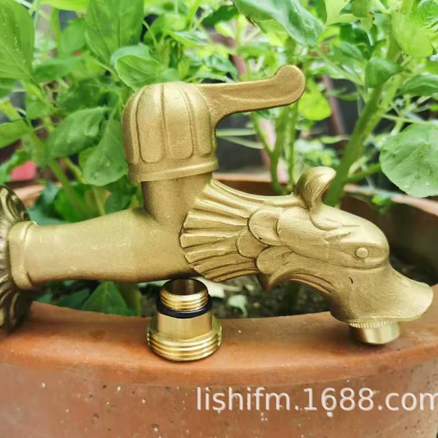 All-copper animal faucet, dragon-shaped faucet, garden faucet, gardening faucet, antique and aged, single cold finish Application Scenario