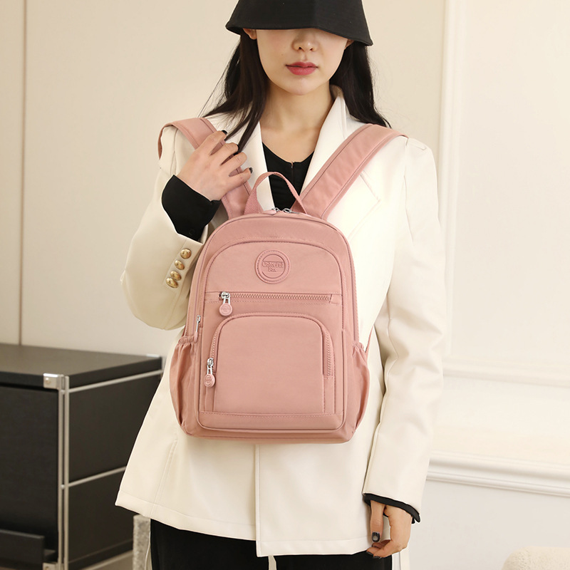 Colorful Fox's new multi-layered backpack, a Korean-style fashionable and trendy backpack, and a simple outdoor travel bag details Picture