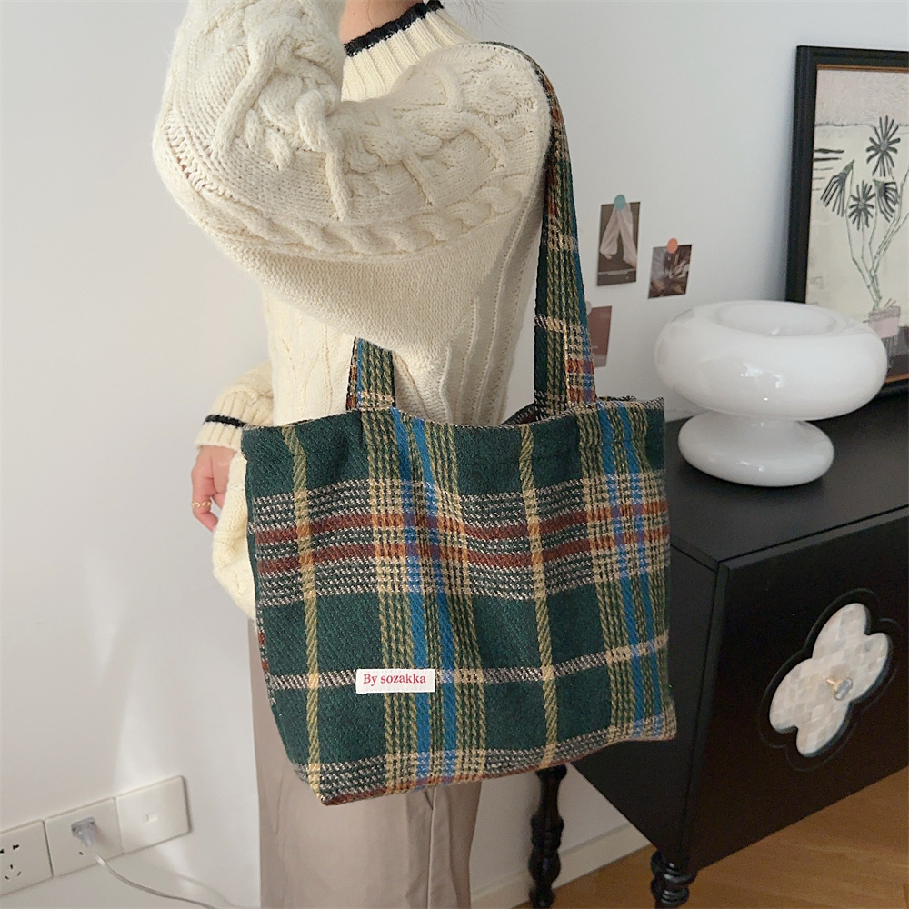 311021 Textured woolen large-capacity bag, women's commuter tote bag, 2023 new style checkered hand and shoulder bag full figure