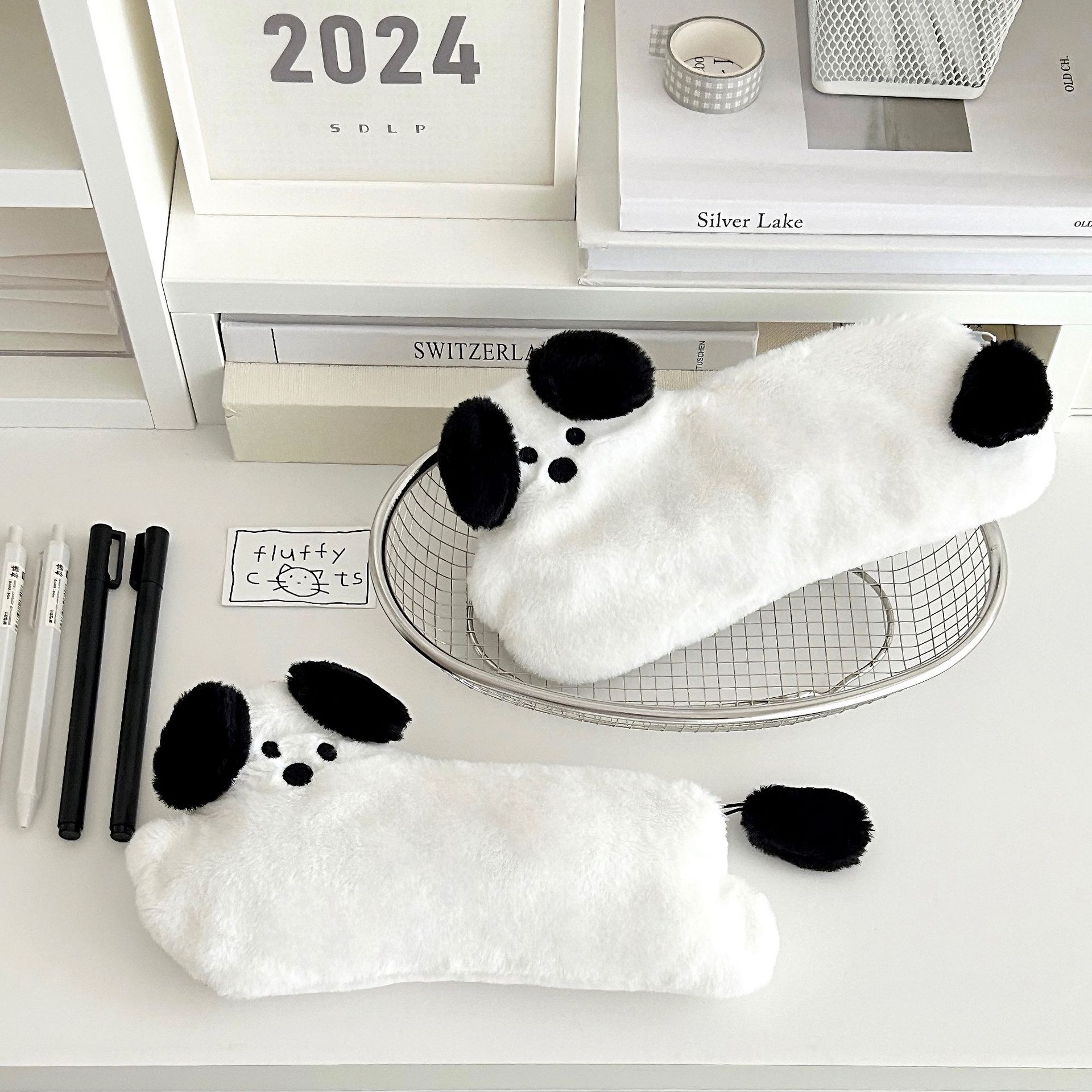 Cute running dog plush pen case, large-capacity student stationery bag, pencil case for junior high school girls and primary school students details Picture
