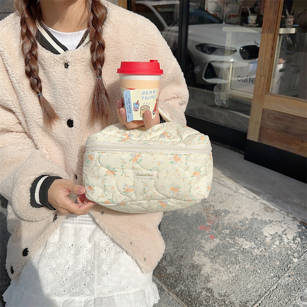 311171 New portable travel bag for women, large-capacity toiletry bag, lipstick storage and skincare product storage bag Specification drawing