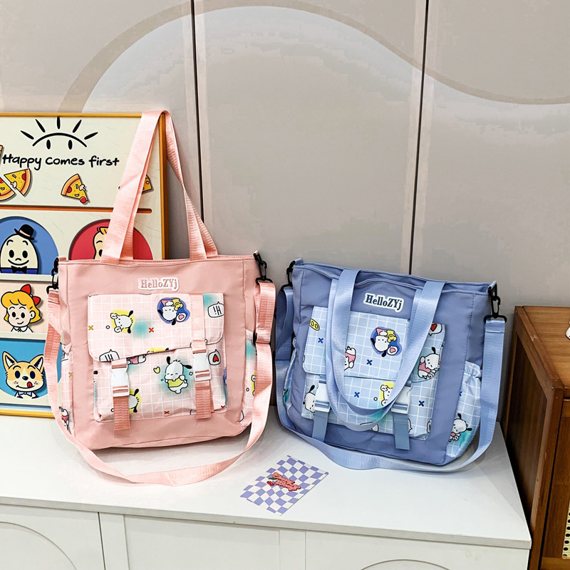 Large-capacity student tutorial bag for girls, 2024 new single-shoulder bag, Korean style sweet nylon document bag, crossbody bag Application Scenario