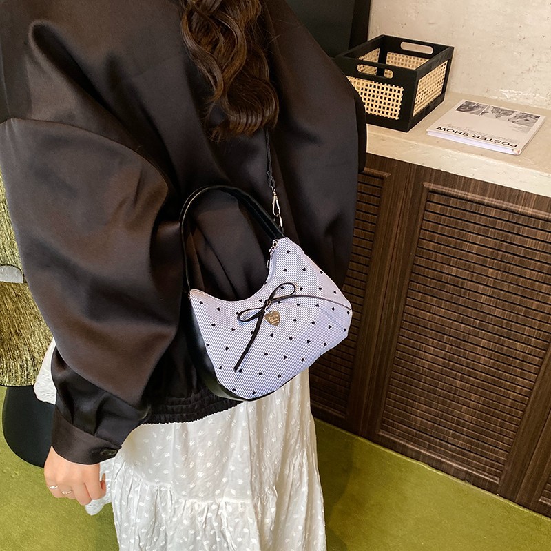 Women's underarm bag 2025 Summer New style: Simple and stylish crossbody bag, trendy single-shoulder bag, beautiful crescent moon bag Specification drawing