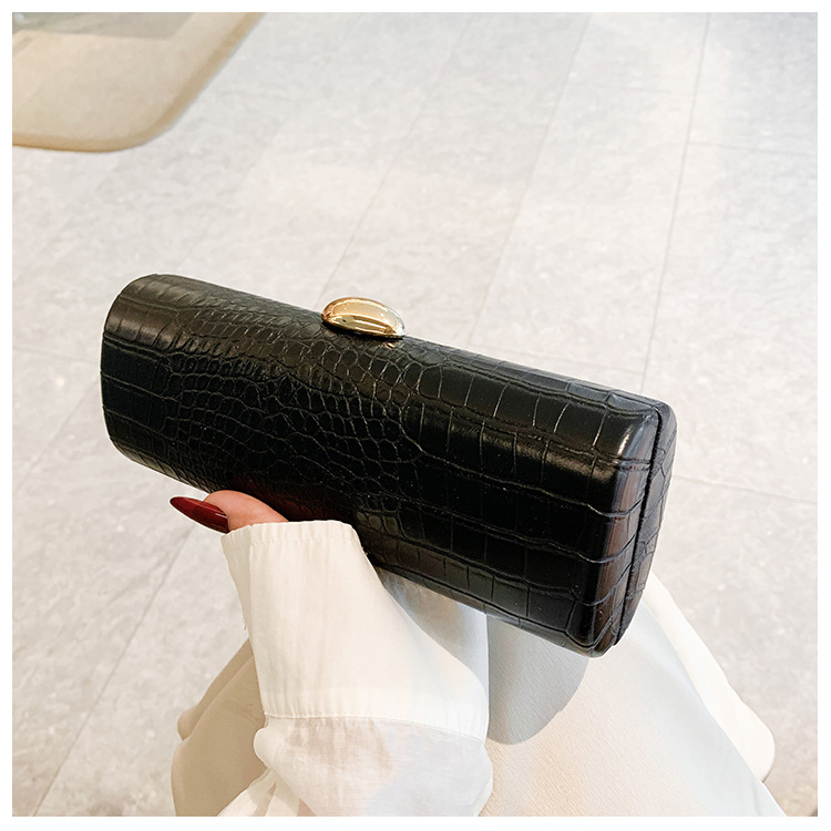 Warm brown crocodile-patterned long baguette bag, clutch bag, trendy motorcycle, date, party, and irregular-shaped bag for autumn and winter Specification drawing